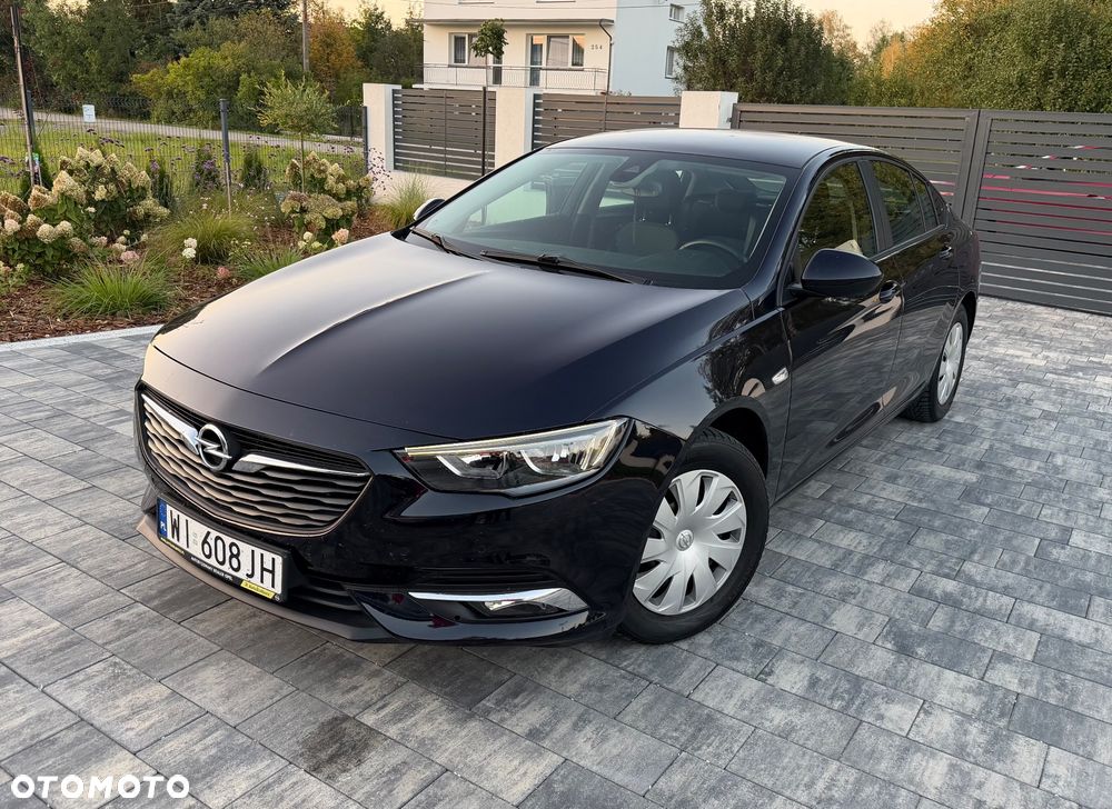 Opel Insignia - 1