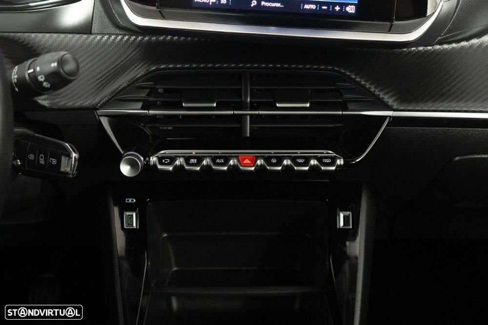 Peugeot 208 1.2 PureTech SE Style - 27