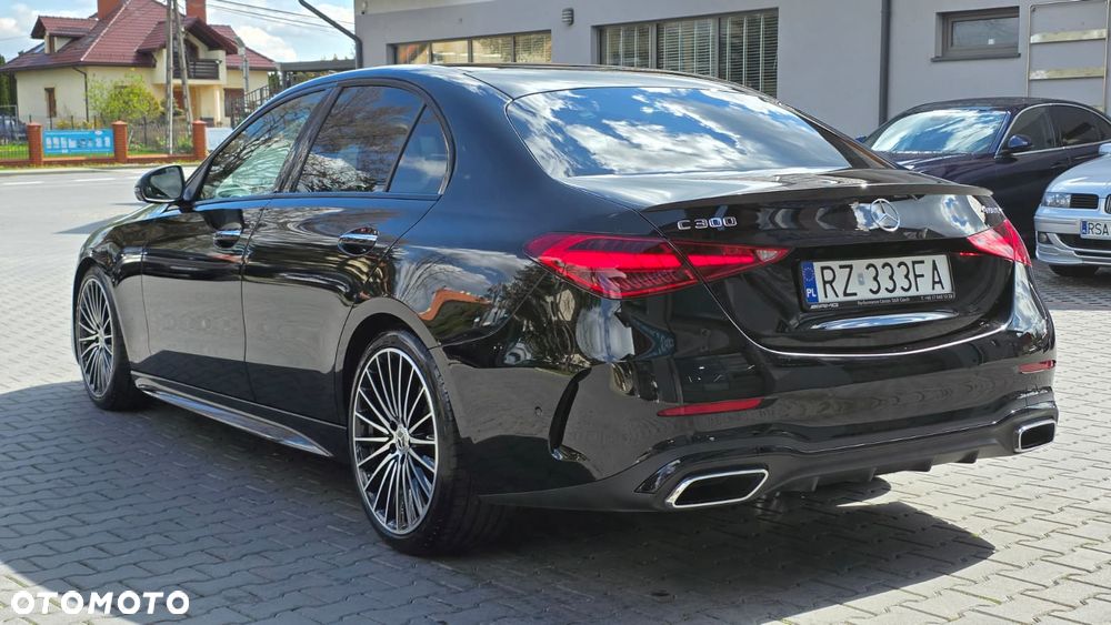 Mercedes-Benz Klasa C 300 mHEV 4-Matic AMG - 15