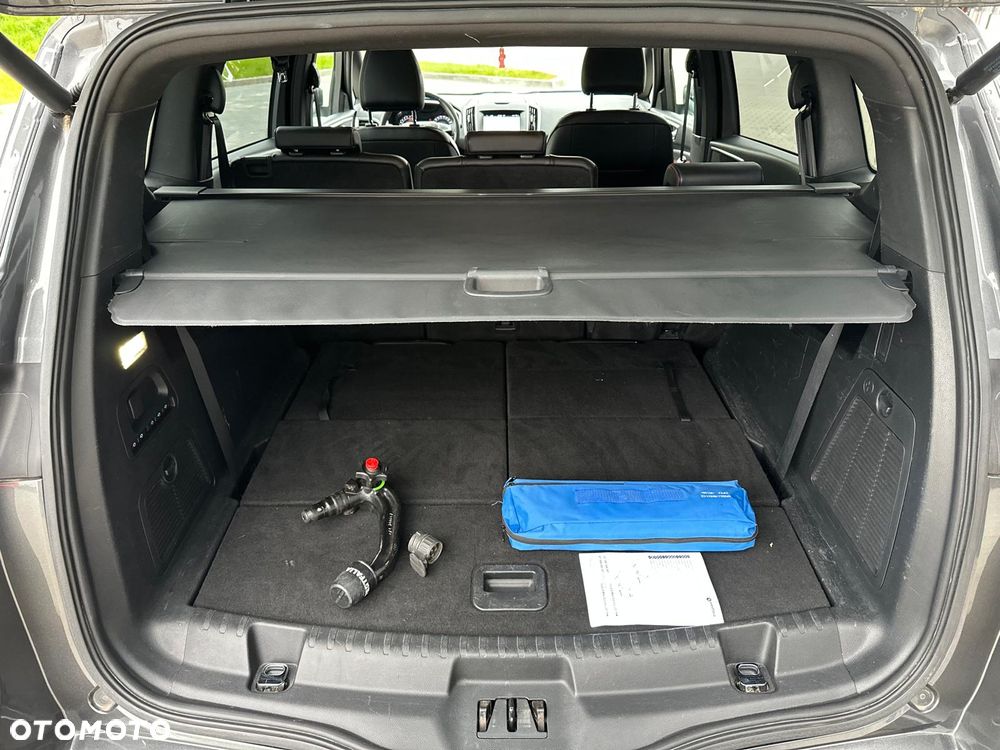 Ford S-Max - 34