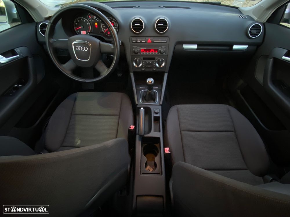 Audi A3 Sportback 1.6 Ambition - 8