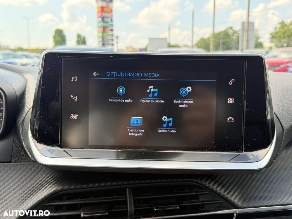 Peugeot 2008 1.2L PureTech 130 S&S EAT8 Allure - 23