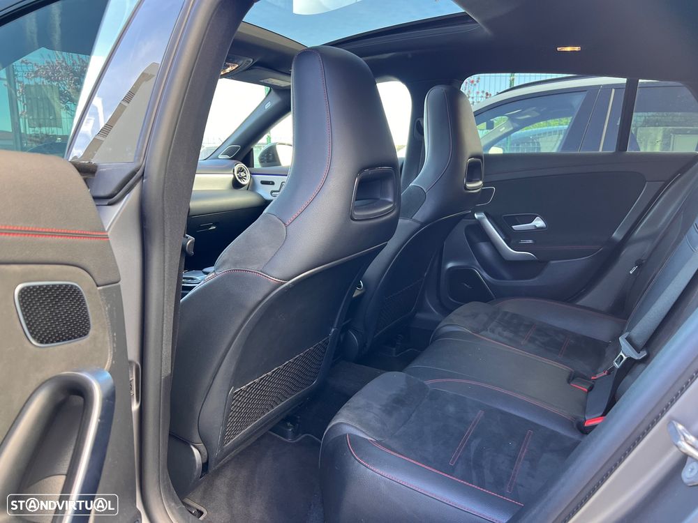 Mercedes-Benz CLA 250 e Shooting Brake AMG Line - 10