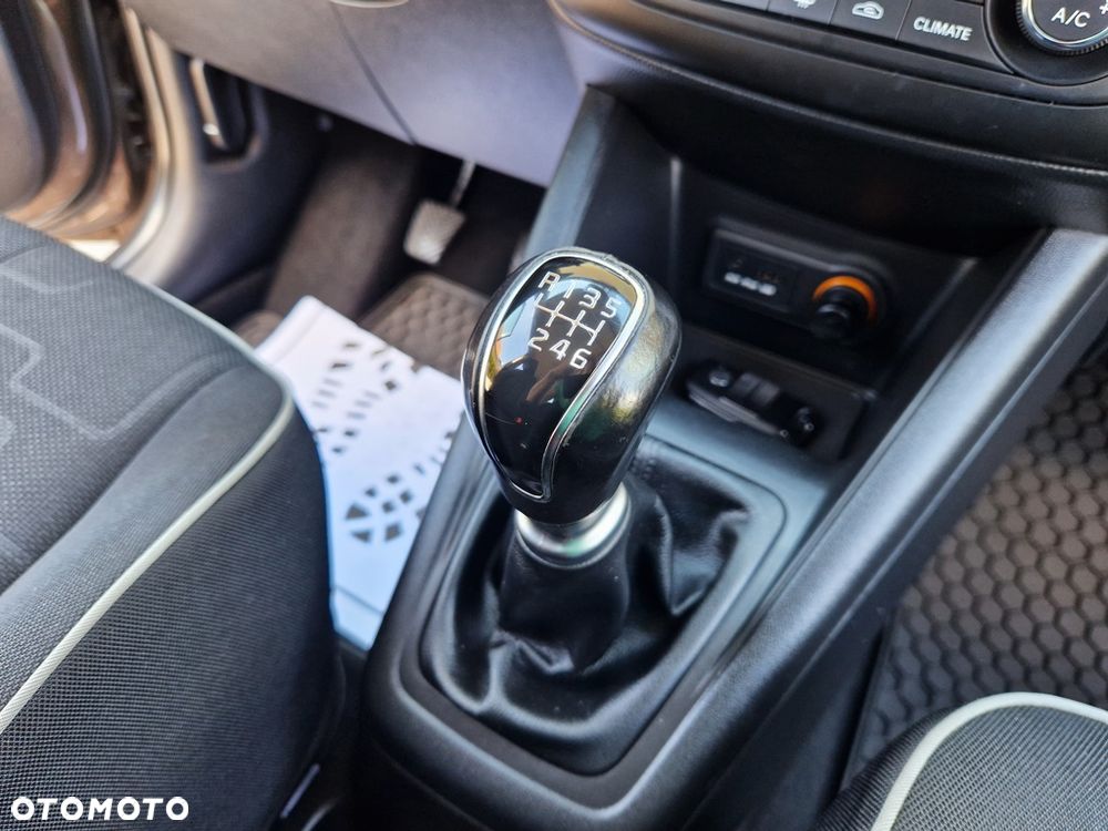 Kia Venga 1.6 CVVT Platinum Edition - 35