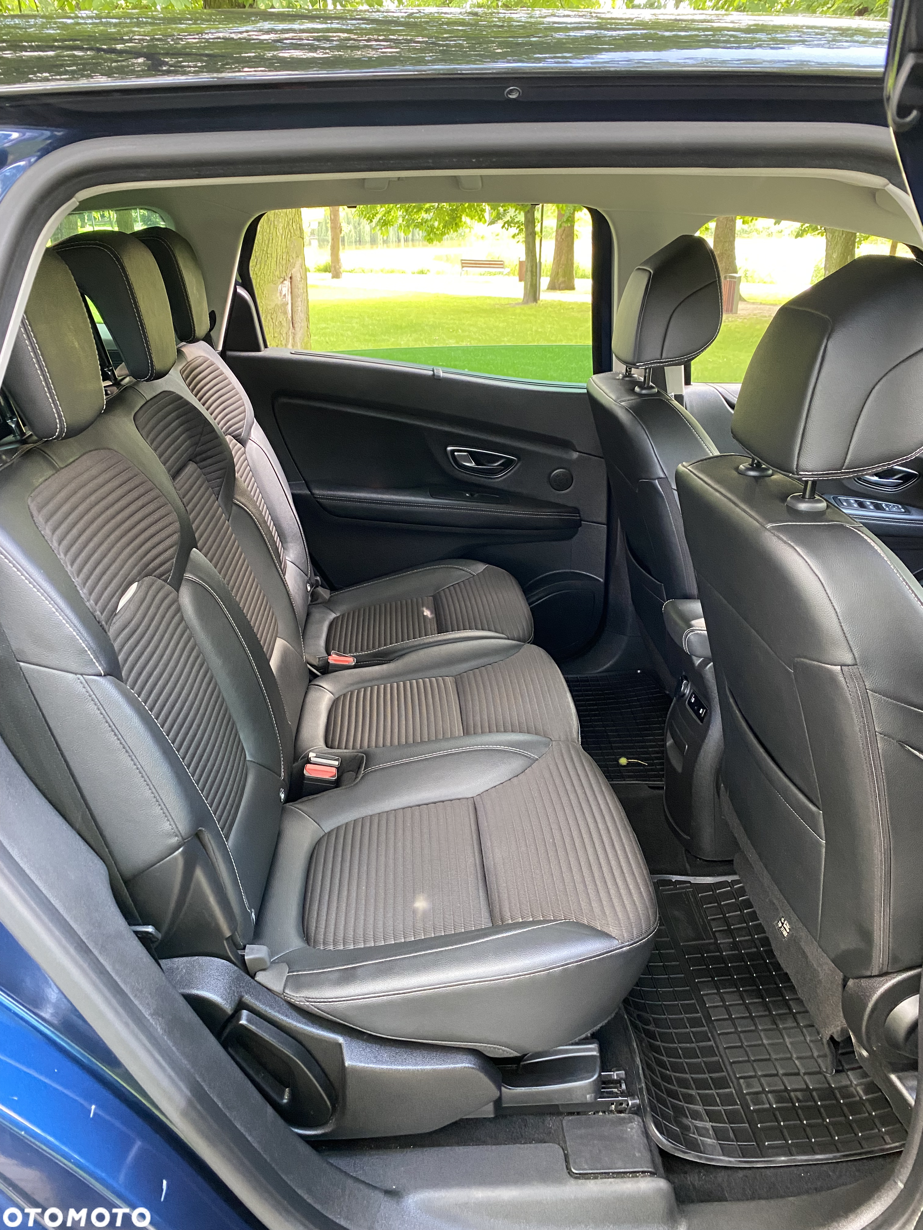 Renault Scenic 1.7 Blue dCi Bose EDC - 8