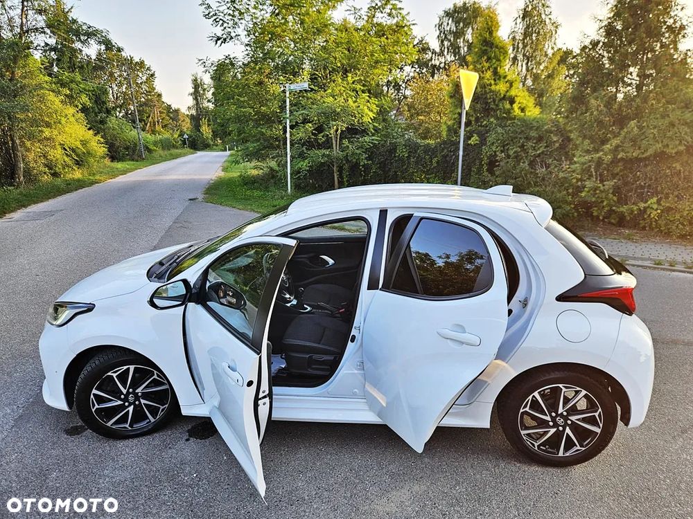 Toyota Yaris 1.5 VVT-i Team Deutschland - 20