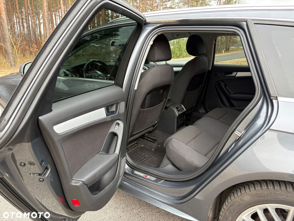 Audi A4 Avant 2.0 TDI DPF clean diesel S line Sportpaket - 11