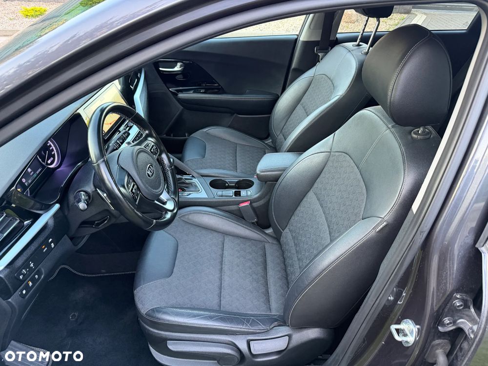 Kia Niro 1.6 GDI PHEV 2WD Vision - 12