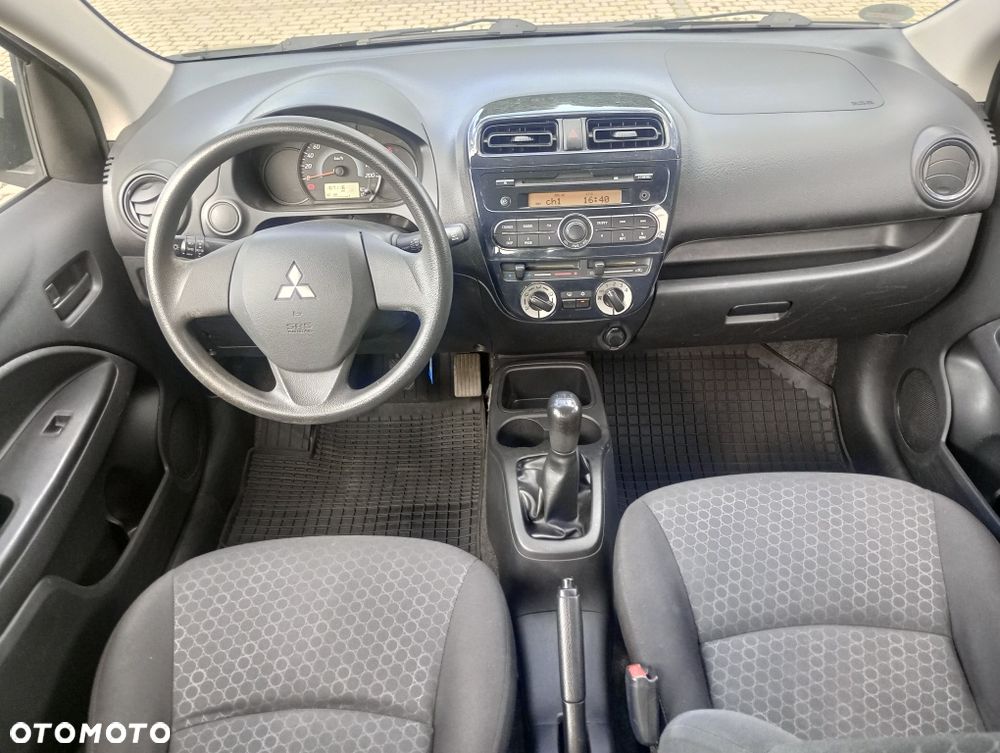 Mitsubishi Space Star - 6