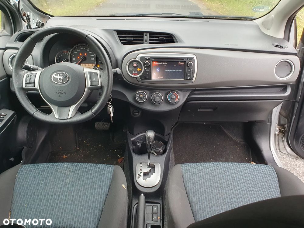 Toyota Yaris - 7