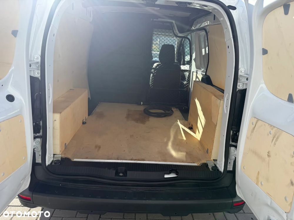 Renault KANGOO E- TECH - 5