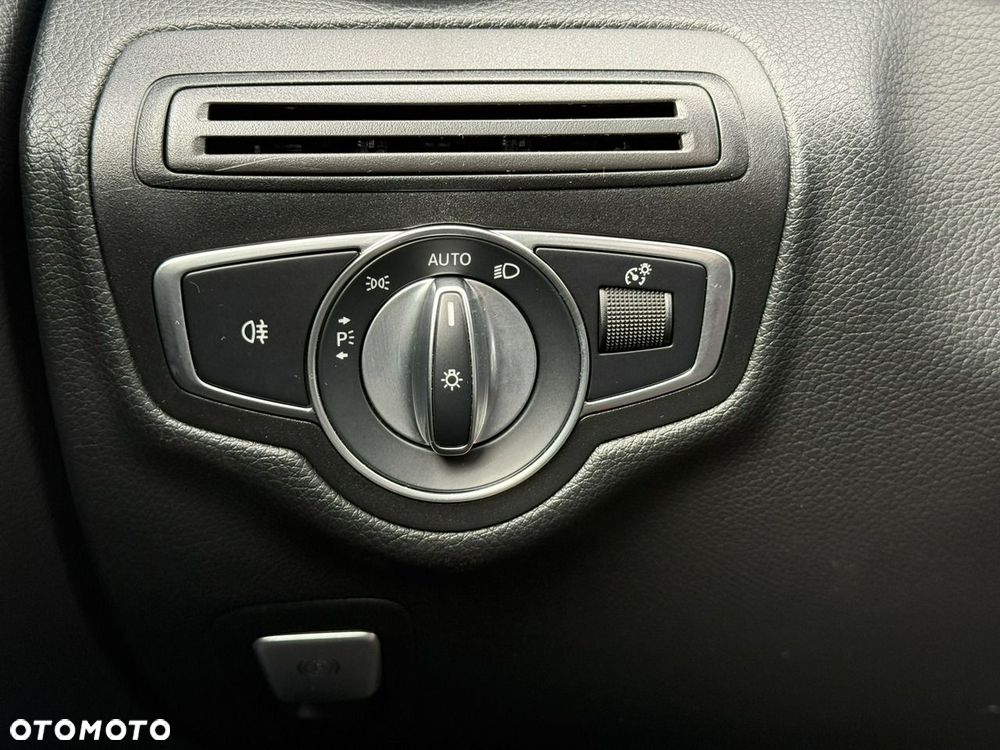 Mercedes-Benz Klasa C 180 9G-TRONIC - 17