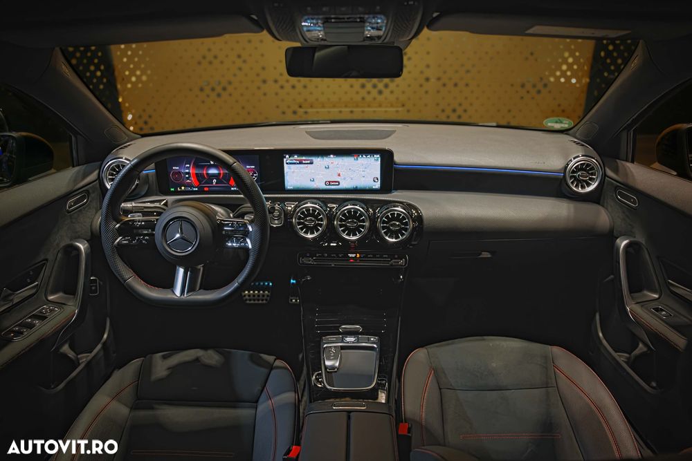 Mercedes-Benz A 180 Sedan 7G-DCT AMG Line - 17