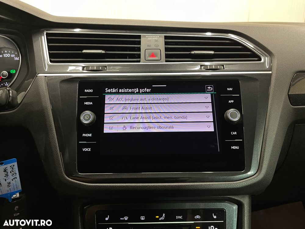 Volkswagen Tiguan 2.0 TDI SCR 4MOTION DSG Life - 23