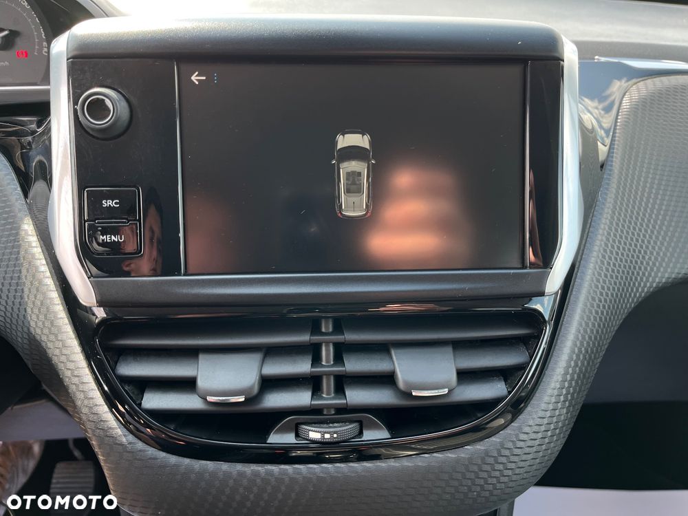 Peugeot 2008 1.6 BlueHDi Style - 17