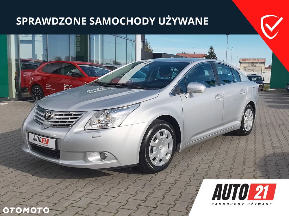 Toyota Avensis 1.8 Luna - 1