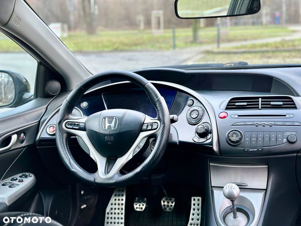 Honda Civic 2.2i-CTDi TypeS + - 9