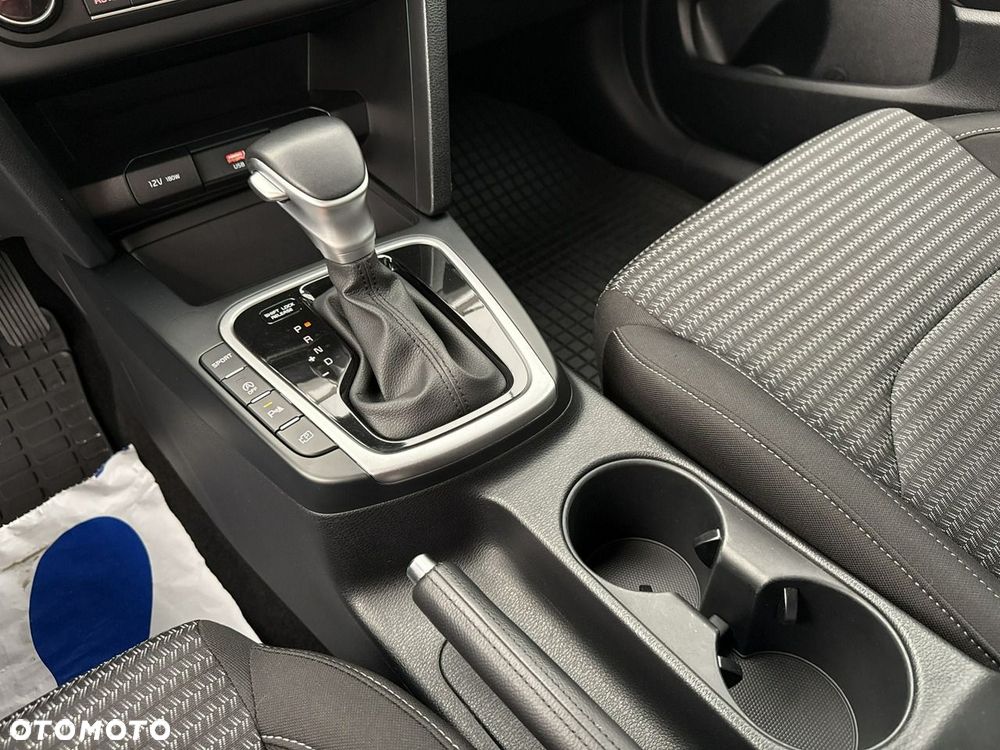 Kia Ceed - 16