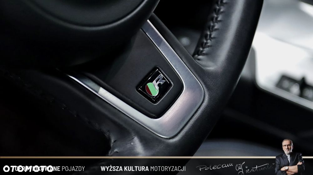 Jaguar E-Pace 2.0 i4P AWD R-Dynamic S - 15