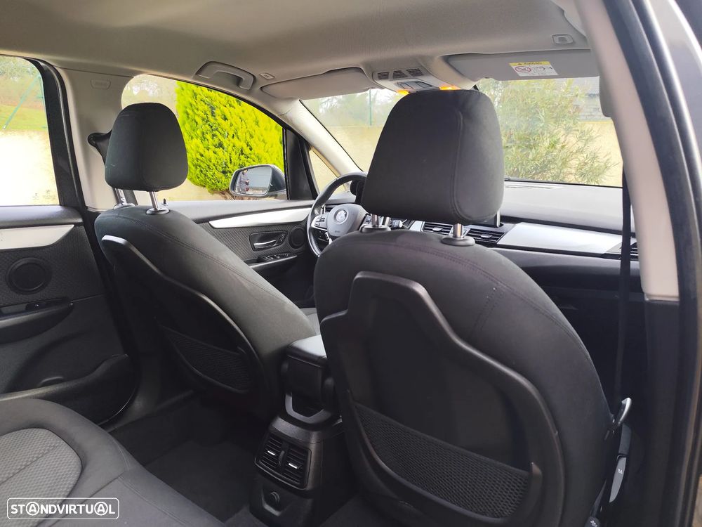 BMW 216 Active Tourer d Line Luxury - 12