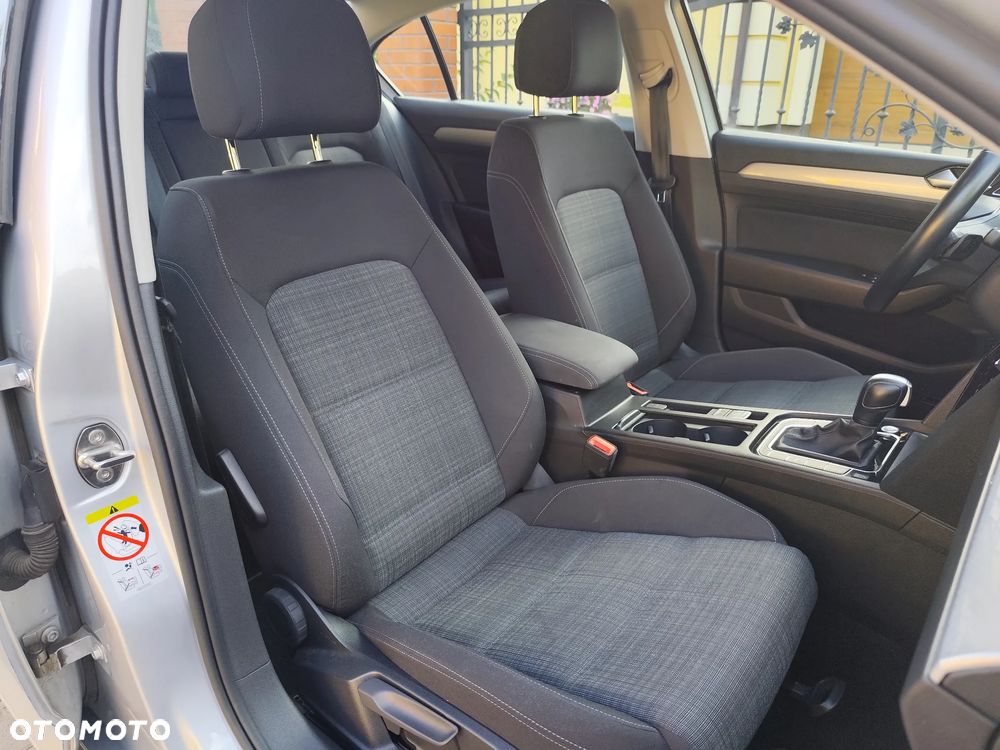 Volkswagen Passat 1.5 TSI EVO Business DSG - 10