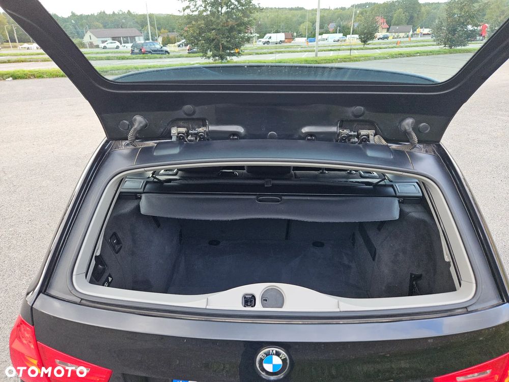 BMW Seria 3 318d Touring - 18