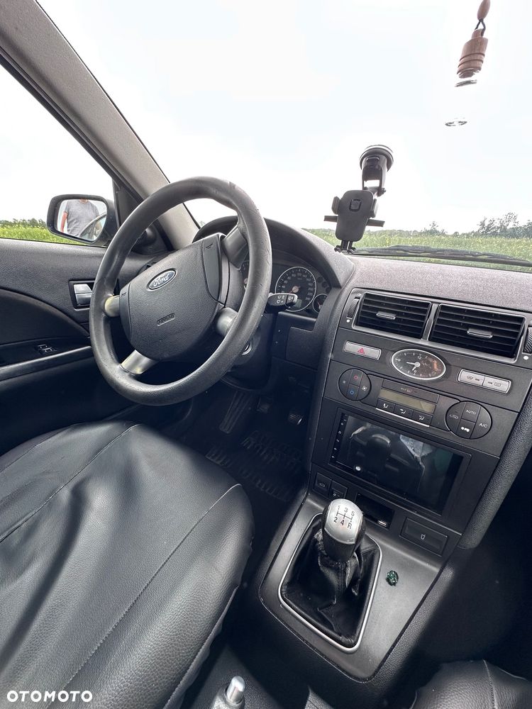 Ford Mondeo - 11