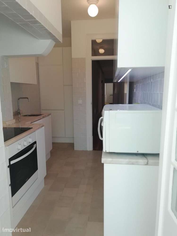 Quarto - localizado em Amoreiras Lisbon - Grande imagem: 4/26