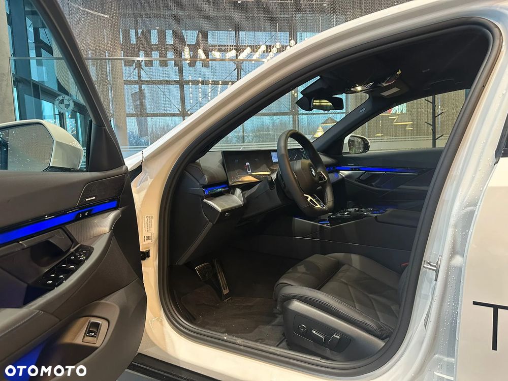 BMW Seria 5 520d mHEV M Sport - 15