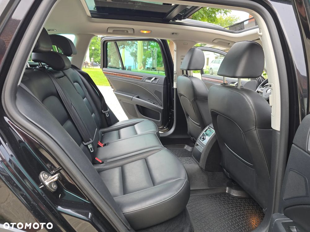 Skoda Superb 2.0 TDI 4x4 Platinum Outdoor DSG - 34