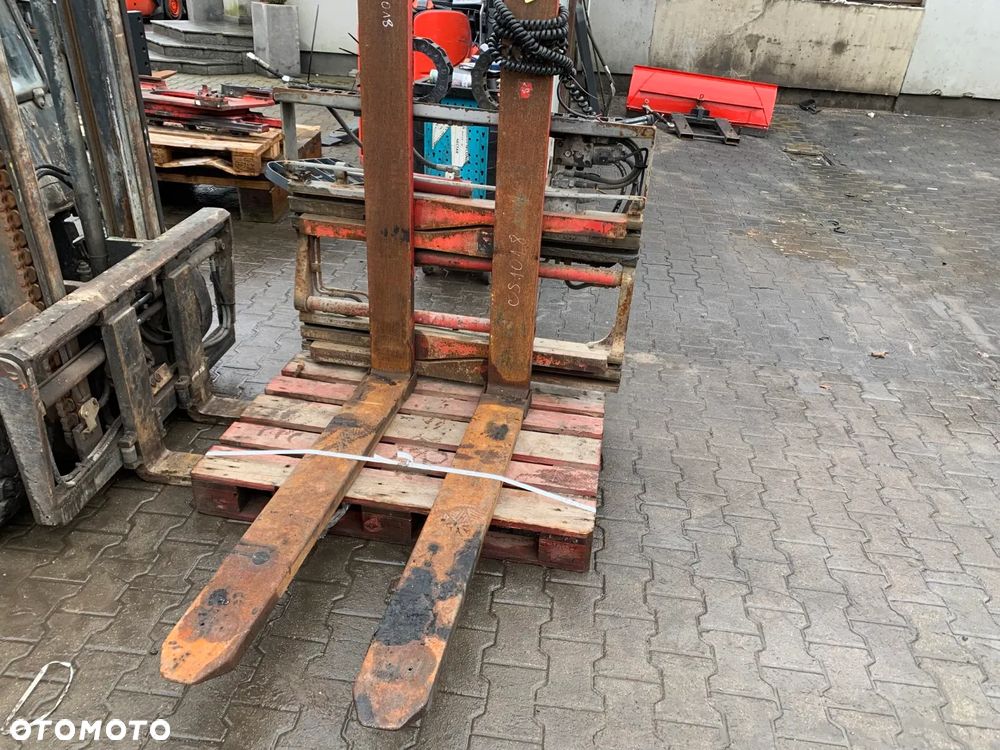 Pozycjoner z widłami teleskopowymi Durwen ZVP-S-TGZ.35.1350 ID OS1018 - 1