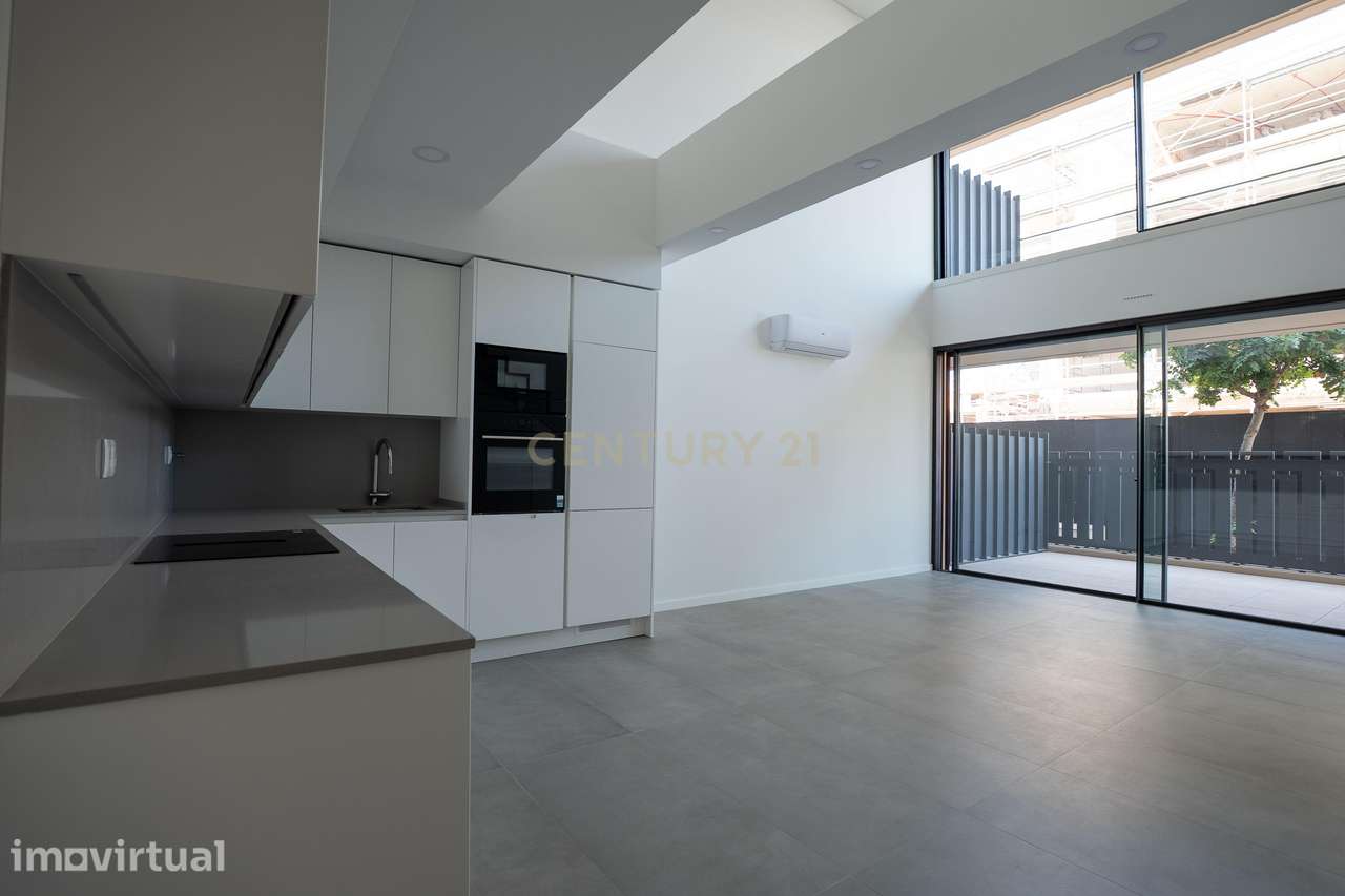 T2 Duplex, em Vilamoura. Há lugares onde se compra uma casa. Aqui, com - Grande imagem: 4/30