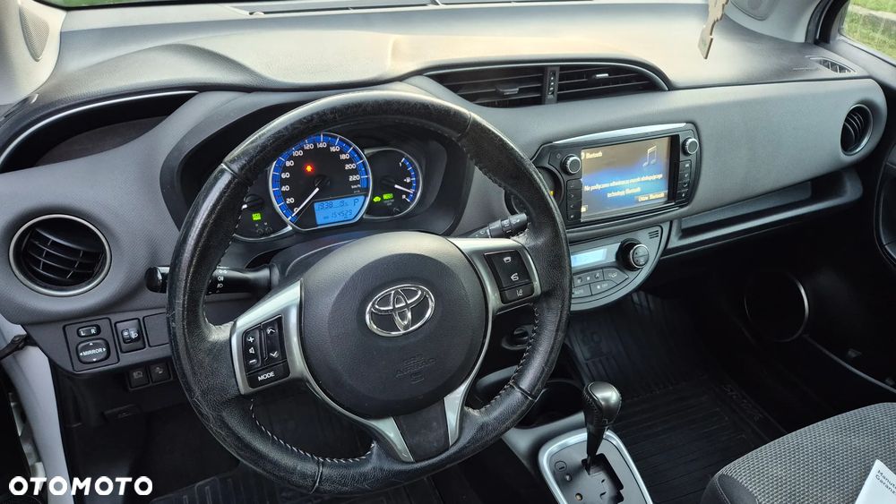 Toyota Yaris - 8