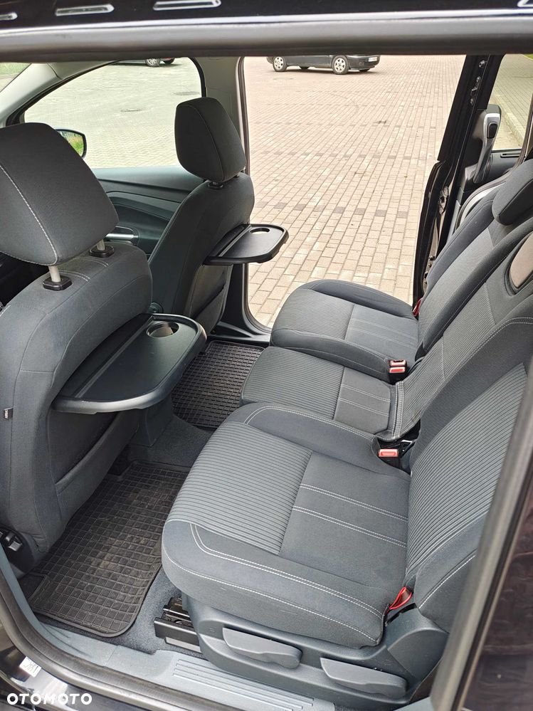 Ford Grand C-MAX - 5