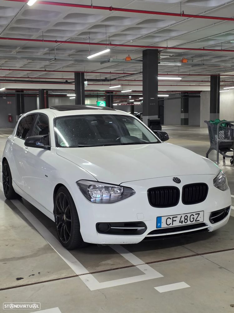 BMW 120 d Sport Line - 2