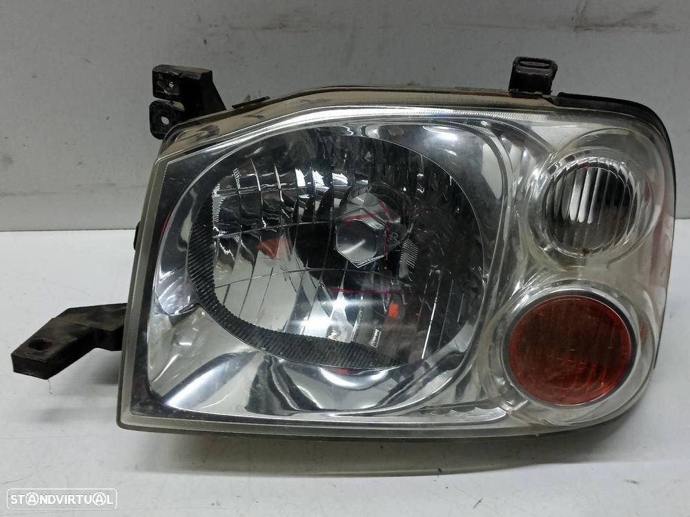 FAROL ESQUERDO NISSAN PICKUP D22 - 1