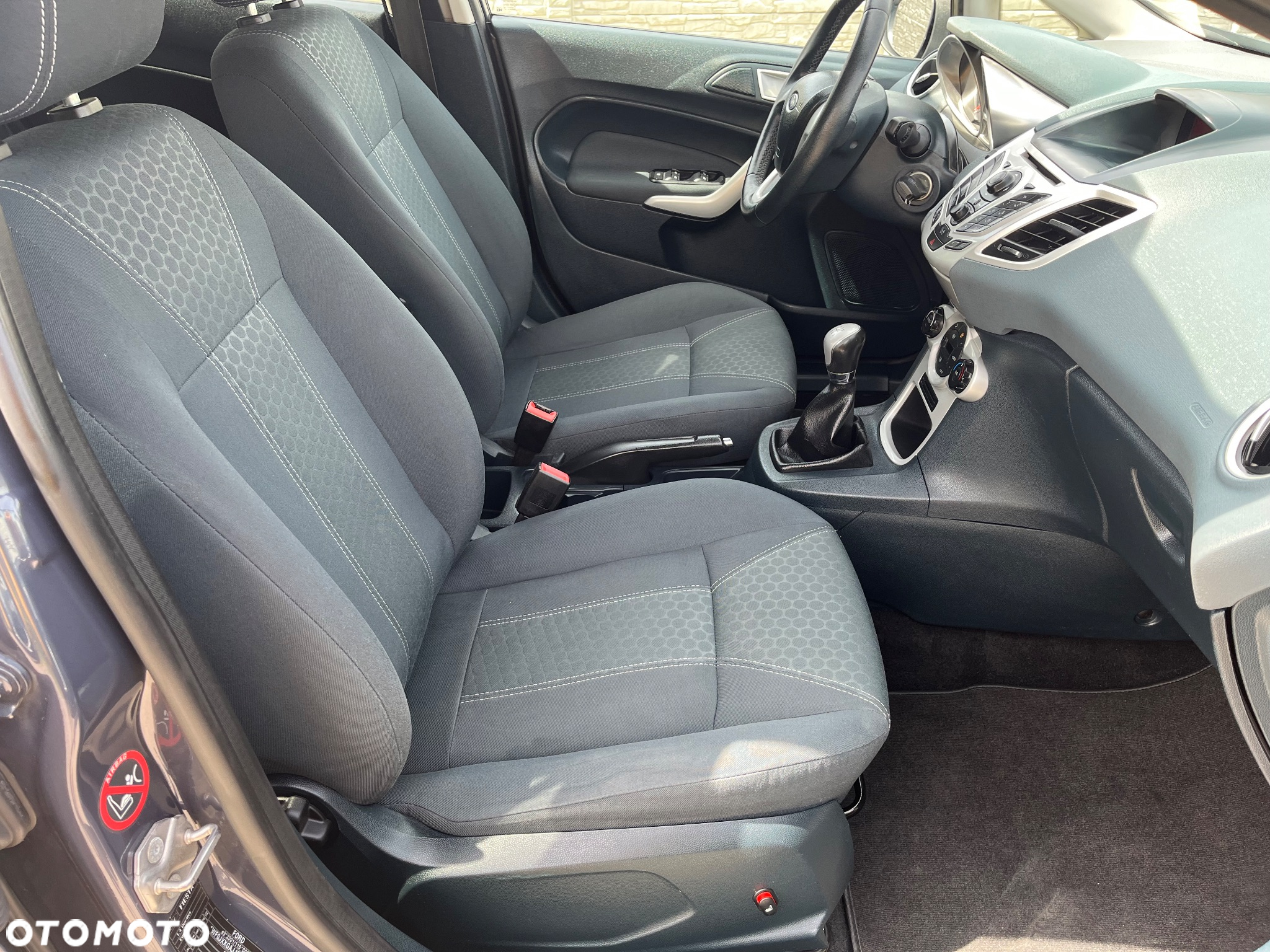 Ford Fiesta 1.4 Titanium X - 24