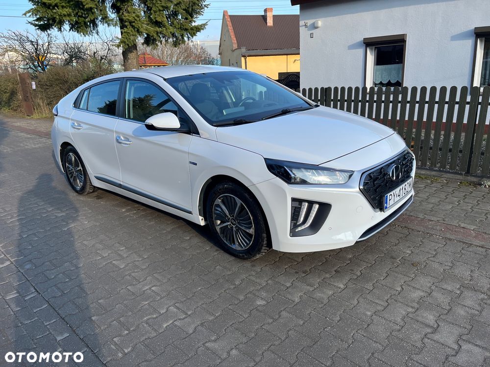 Hyundai IONIQ Hybrid Premium - 1