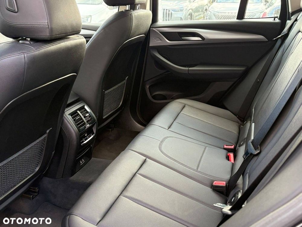 BMW X3 xDrive20i - 22