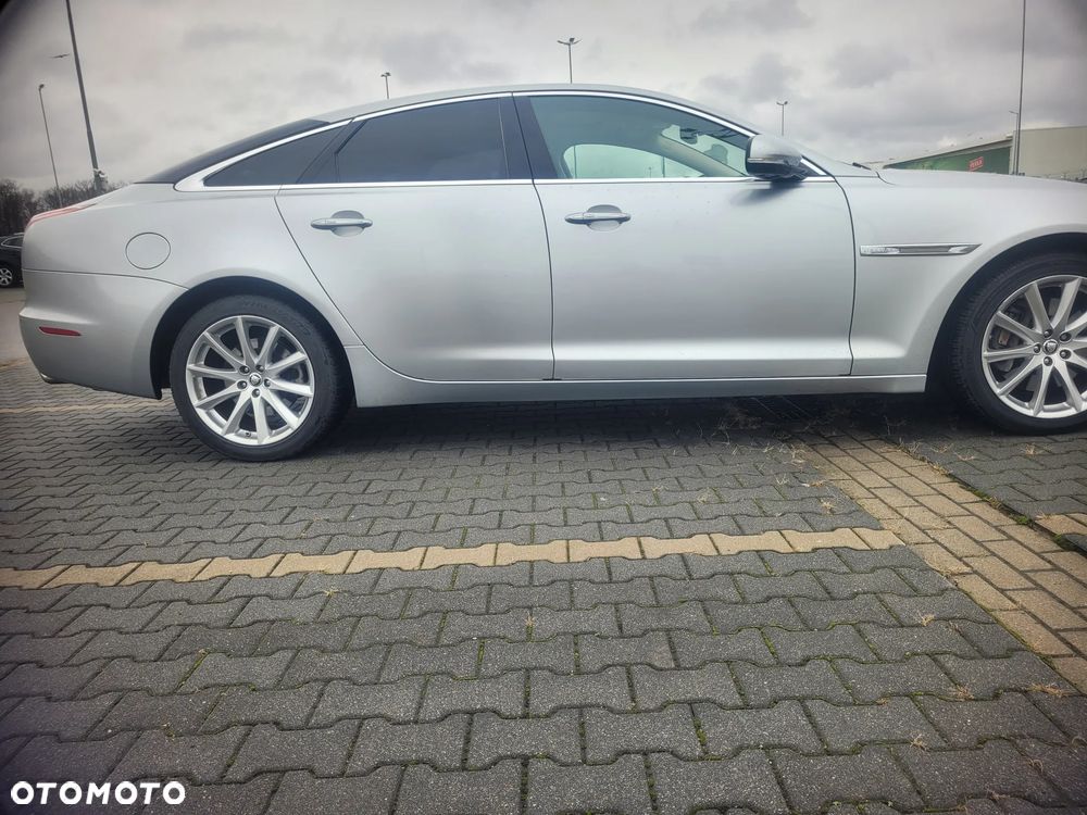 Jaguar XJ 3.0 V6 Kompressor AWD Premium Luxury - 31