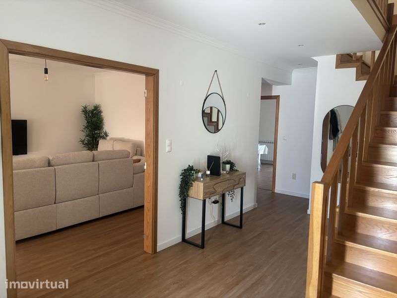 Moradia T3+2 no Bairro da Falorca, Viseu — 350.000 €