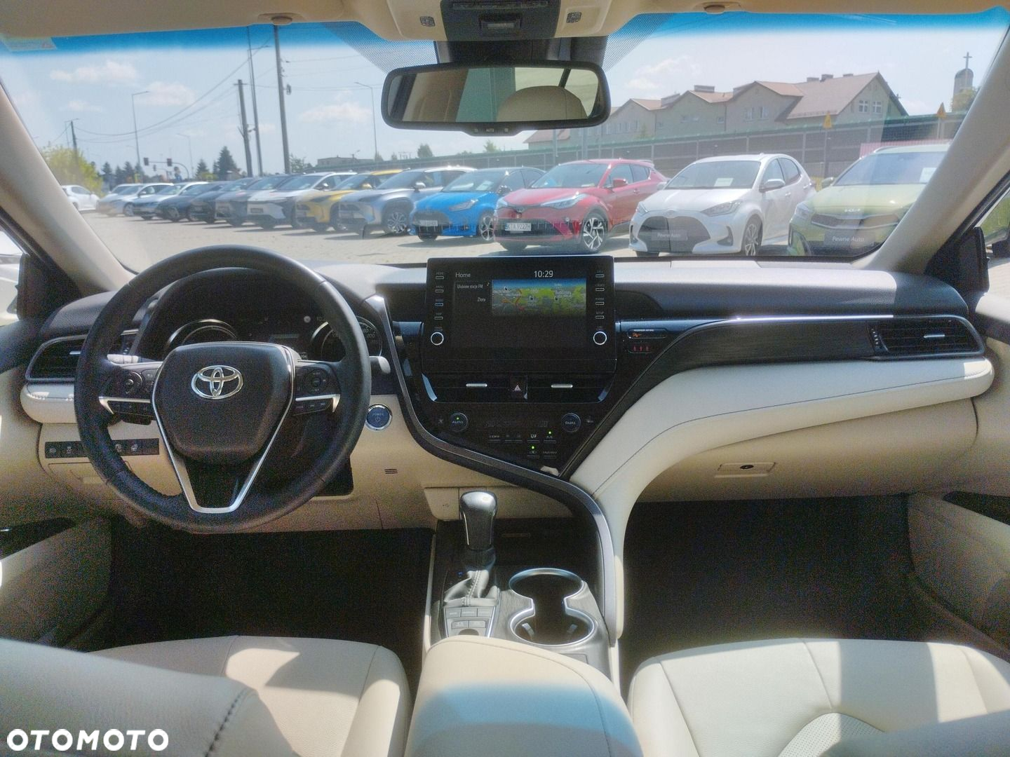 Toyota Camry - 13