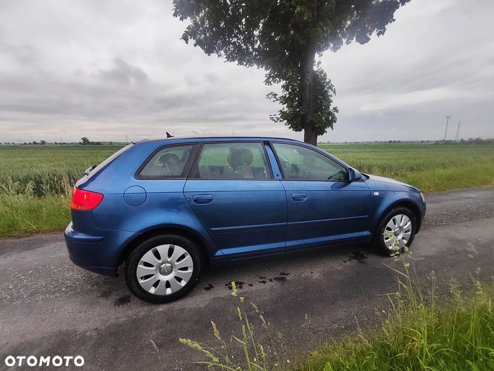 Audi A3 Sportback 1.8 TFSI Attraction - 7
