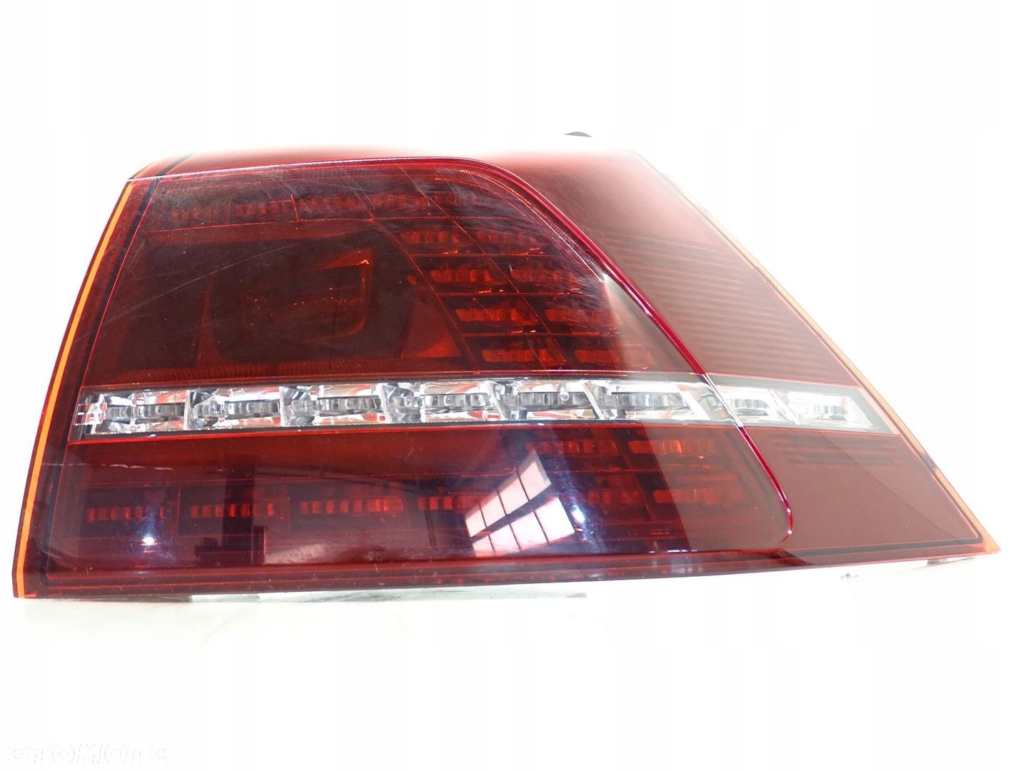 LAMPA PRAWA PRAWY TYŁ TYLNA GOLF VII R-LINE GTI LED 5G0945208C - 1