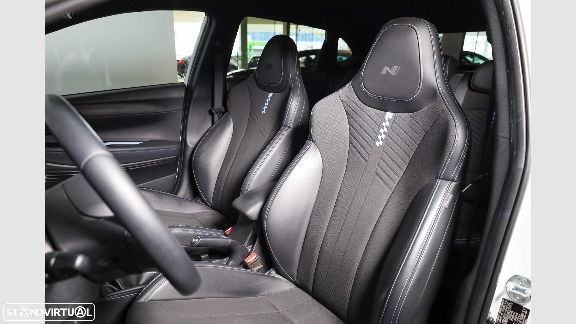 Hyundai i20 N 1.6 T-GDi Performance Pack - 14