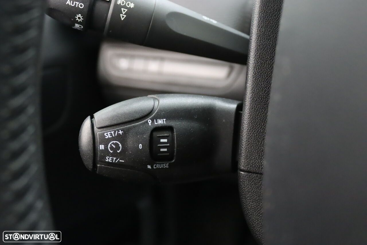Peugeot 2008 1.5 BlueHDi Signature - 14