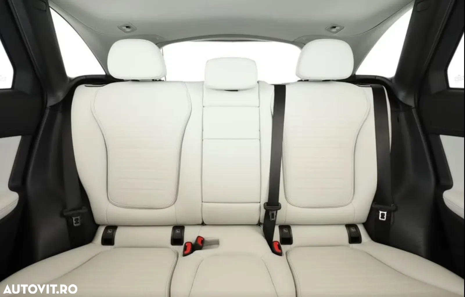 Mercedes-Benz GLC 300 e 4Matic 9G-TRONIC AMG Line Advanced - 8