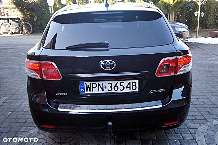 Toyota Avensis 2.0 Multidrive S Executive - 23