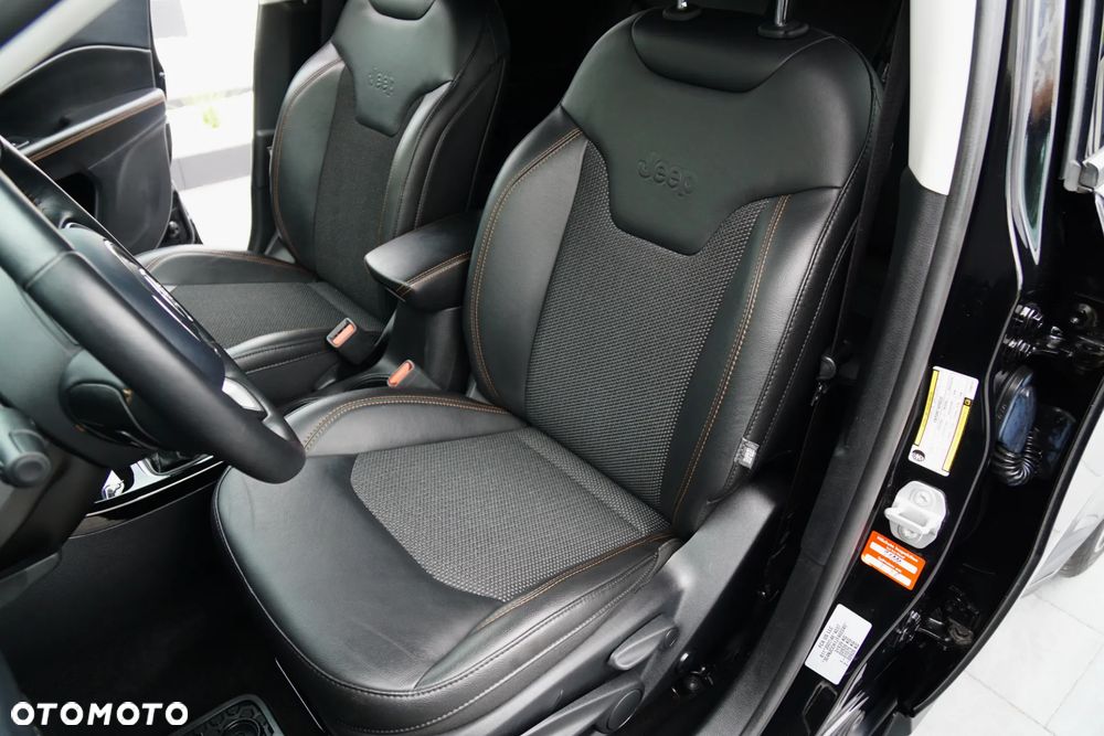 Jeep Compass 1.4 MultiAir Limited - 29