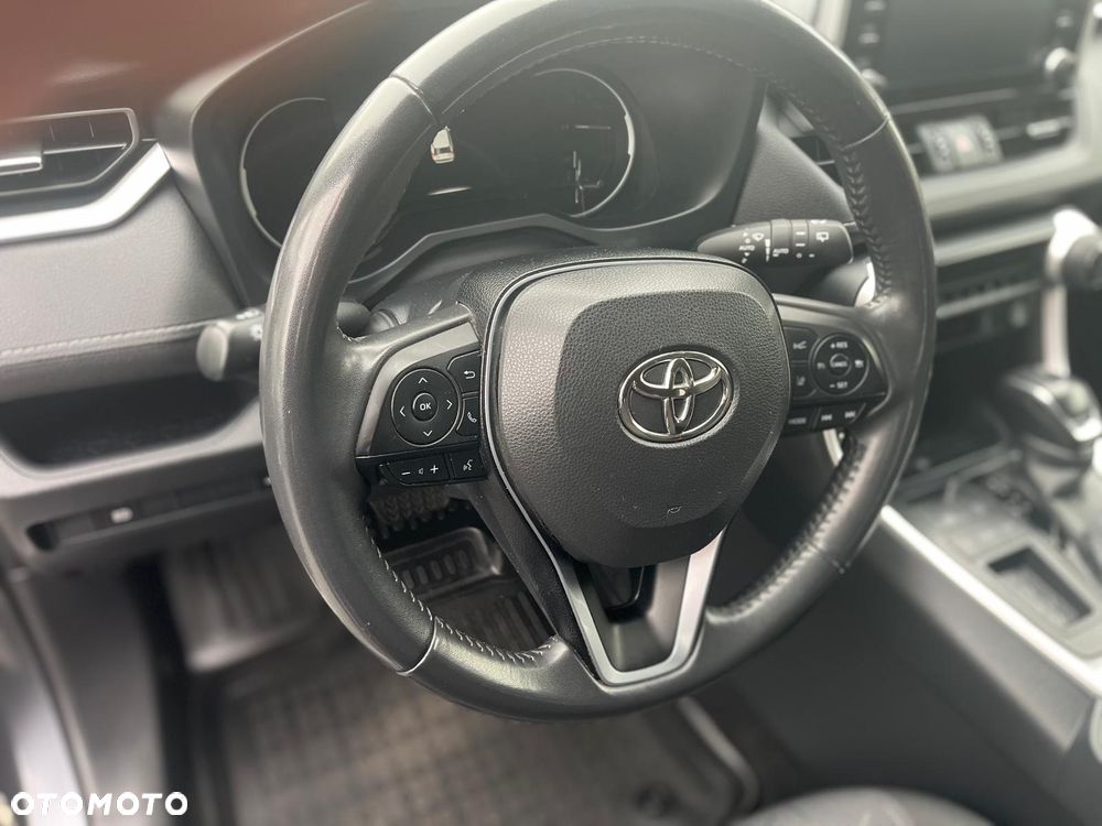 Toyota RAV4 - 12